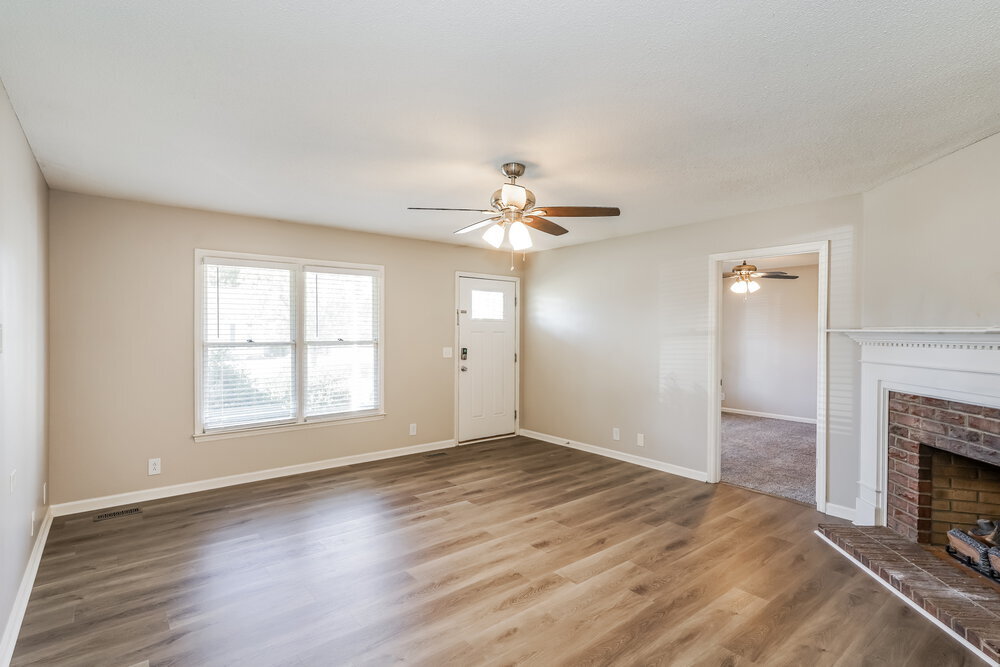 Building Photo - 1811 Peartree Ct