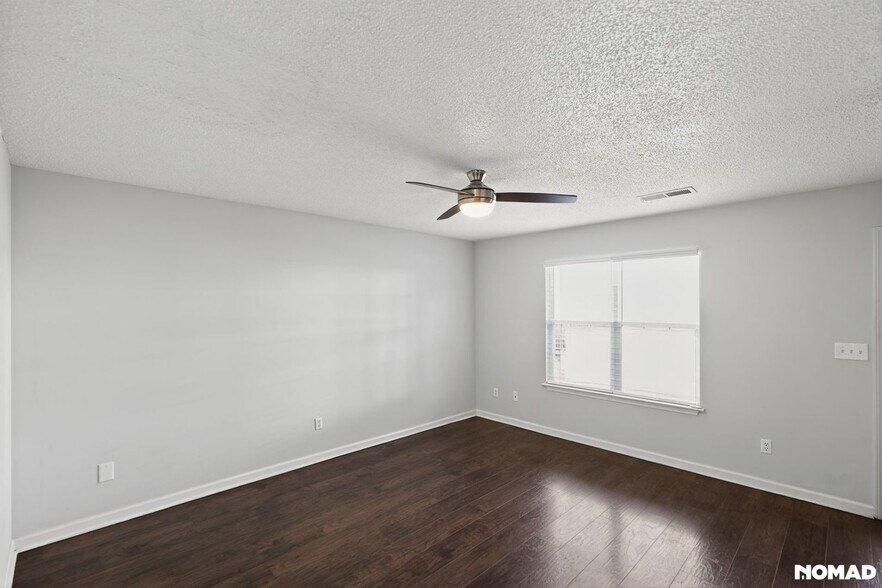 Building Photo - 38 Princeton Glen Ct