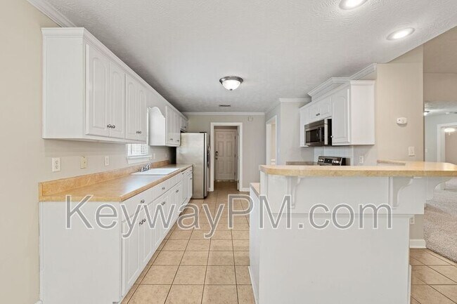 Building Photo - 633 Ventana Dr