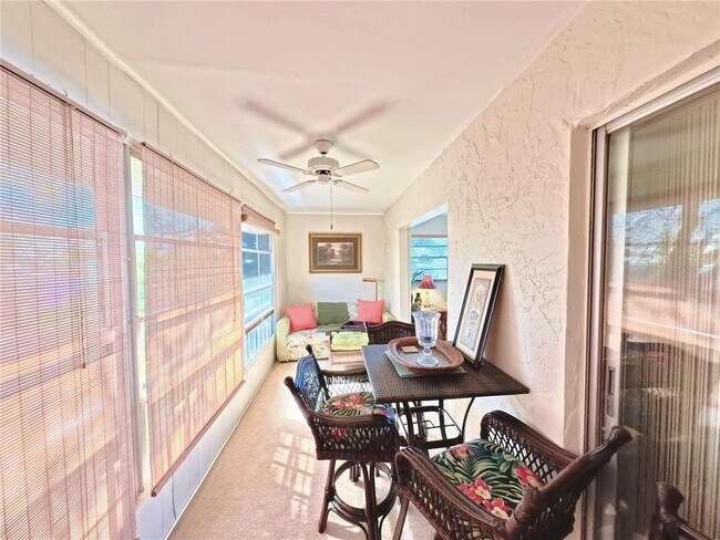 Building Photo - 102 47th Ave Dr W