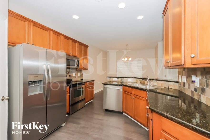 Building Photo - 109 Planters Dr