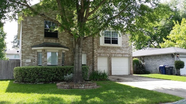 Primary Photo - 28907 Fox Run Boulevard