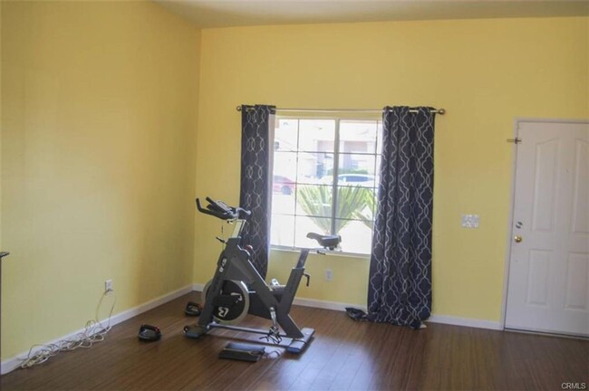 Building Photo - For Rent in Hemet – Spacious & Unique 4-Be...