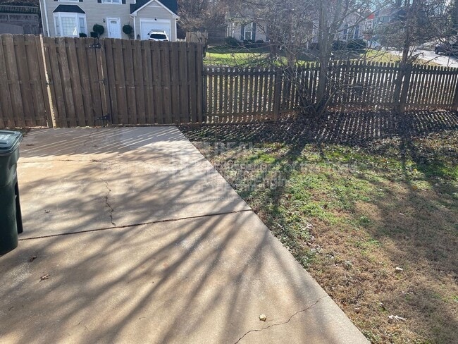 Building Photo - 5101 Mountain Ash Ct