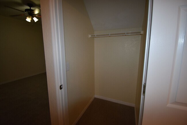 Building Photo - 850 Grand Regency Pointe