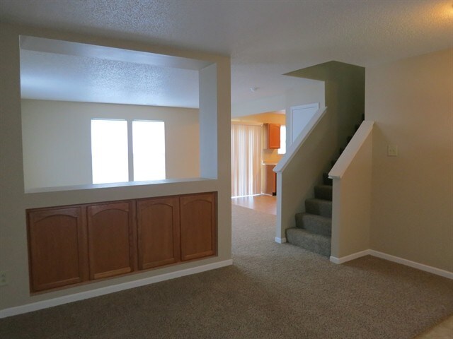 Building Photo - 2898 Hearthside Dr