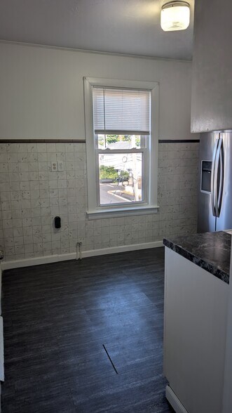 Building Photo - 614 Rimmon St
