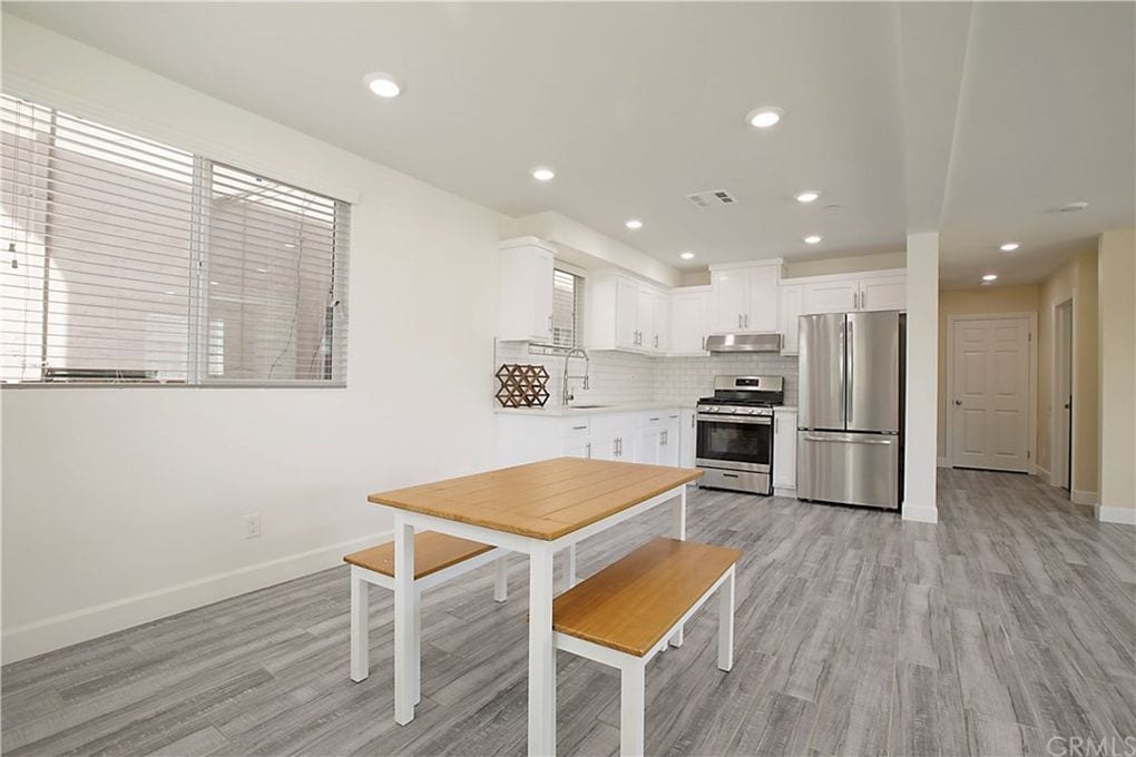 Building Photo - 3551 Sabina St