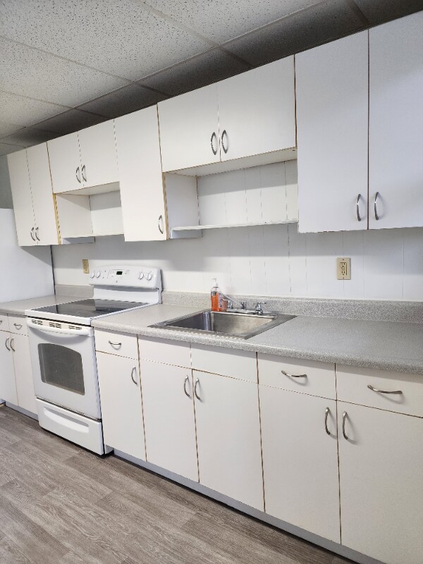 Building Photo - 420 Hudson St