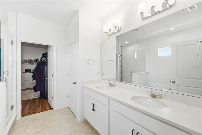 Building Photo - 5378 Lake Virginia St