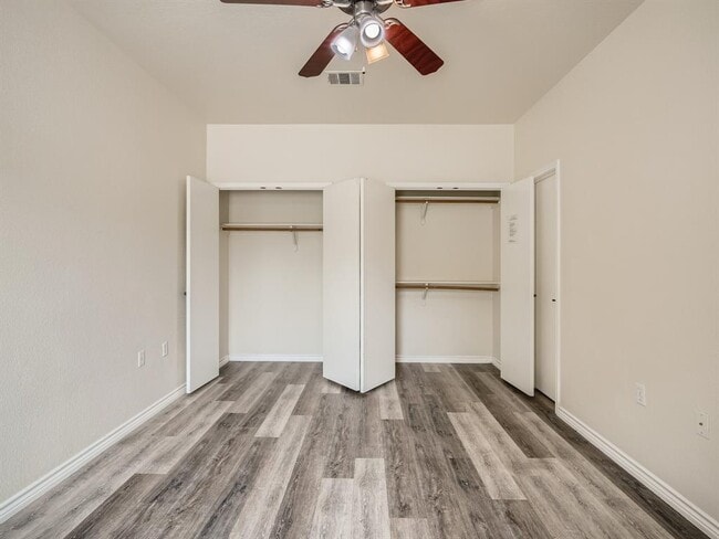 Building Photo - 6102 Reicher Dr