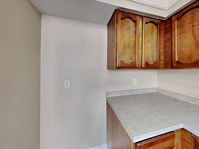 Building Photo - 2855 Pilgrims Point Dr