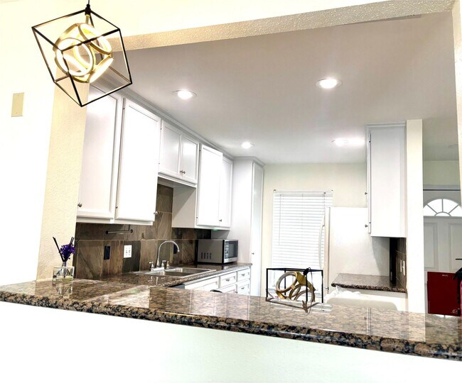 Building Photo - 2304 Winrock Blvd