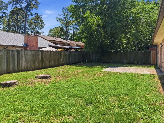 Building Photo - 2330 Cades Cove Dr