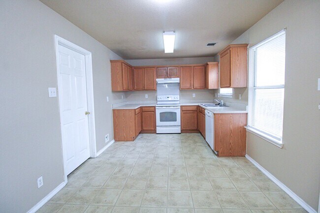 Building Photo - 126 Hallie Pass