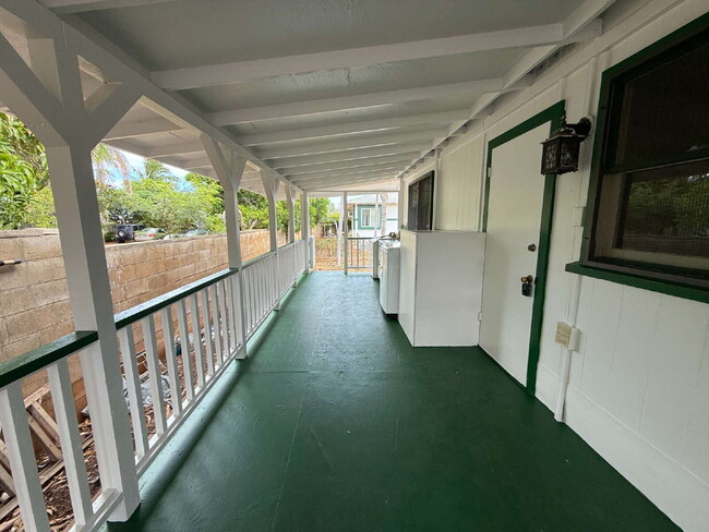 Building Photo - 2BR/1BA Cottage in Ewa Beach