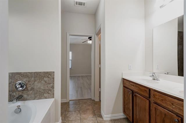 Building Photo - 1641 Quail Grove Dr