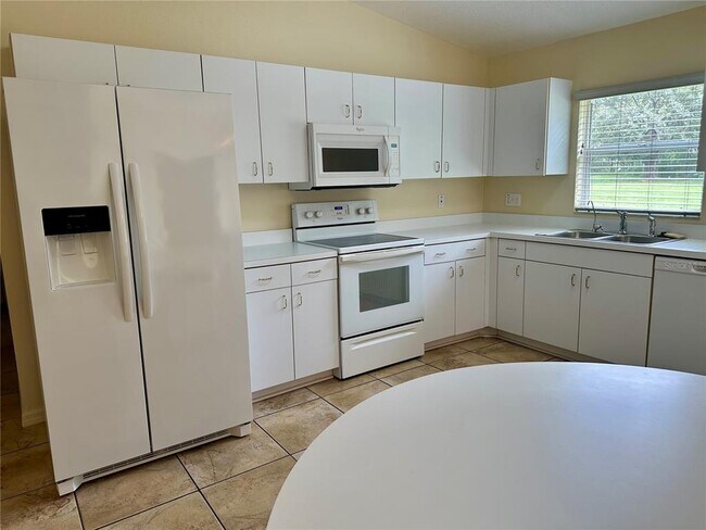 Building Photo - 4416 Redcoat Dr
