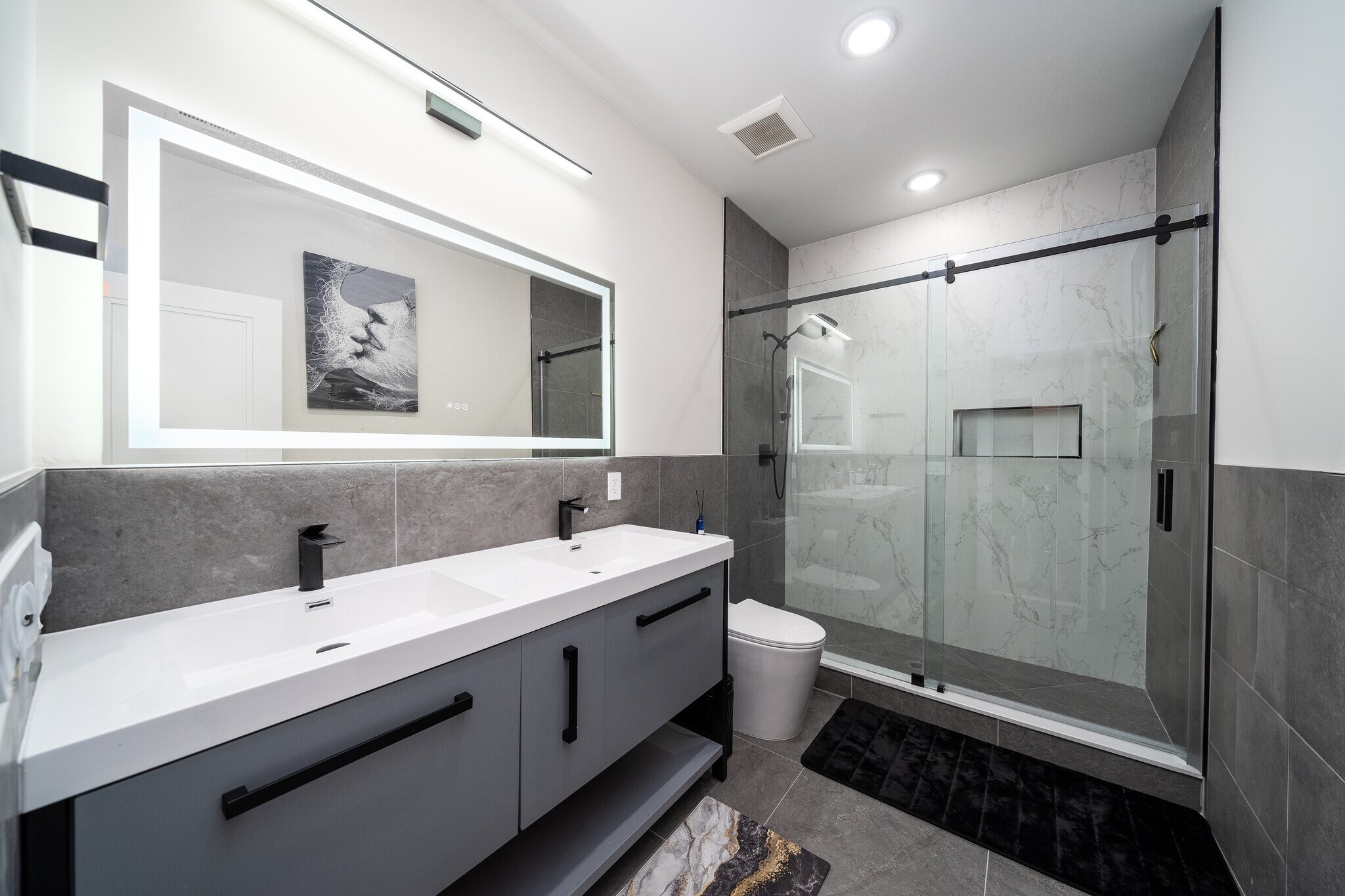 Front BR - Bath - 3436 John F Kennedy Blvd