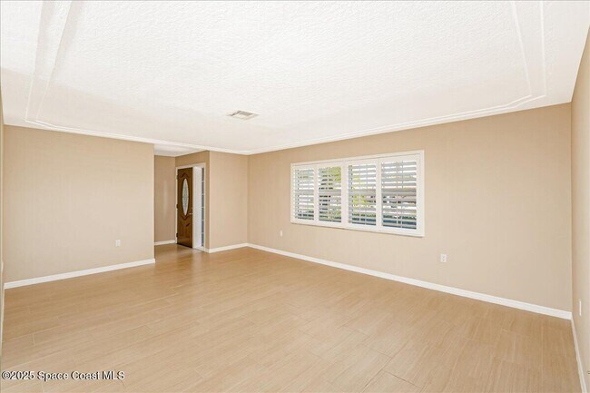 Building Photo - 436 Thrush Dr