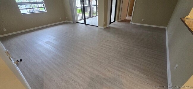 Building Photo - 5418 Firenze Dr
