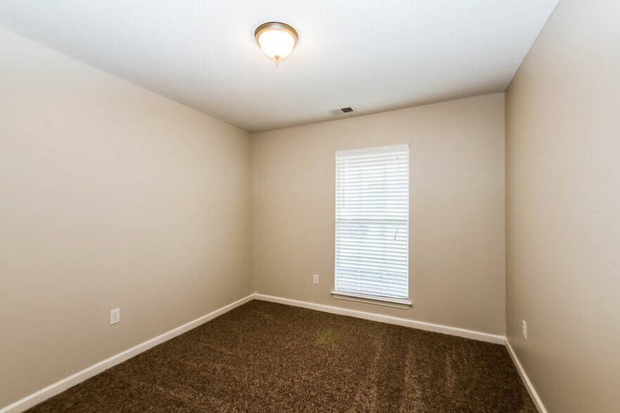 Building Photo - 2717 Baird Dr