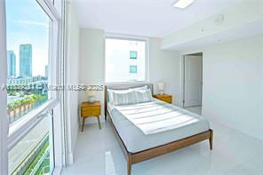 Building Photo - 400 Sunny Isles Blvd