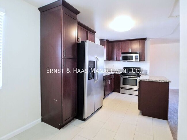 Building Photo - 1200 Gaviota Ave