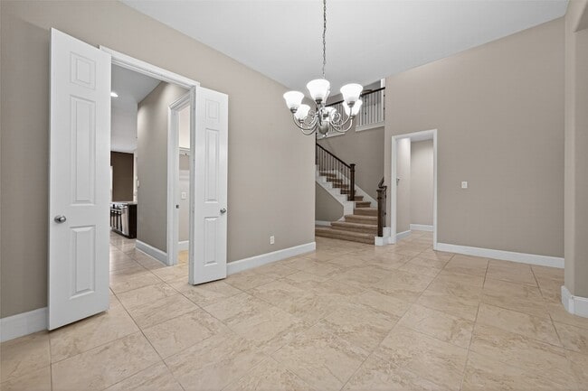 Building Photo - 16811 Kilgarth Dr