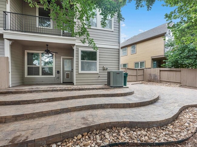 Building Photo - 211 Cheswood Forest Pl