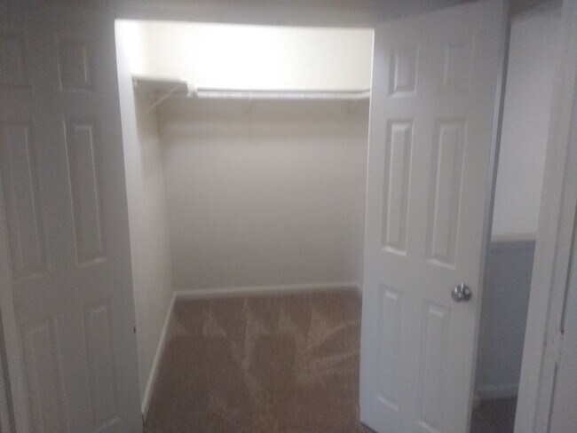 Building Photo - 2 Bedroom Single Family Home in Loomis-Bri...