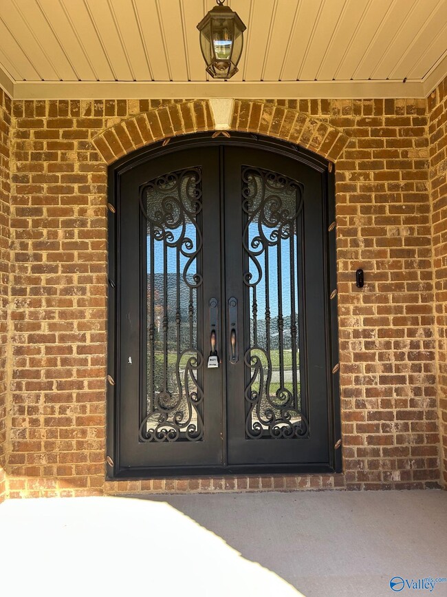 Building Photo - 152 Shalerock Dr