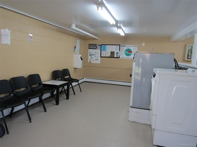 Building Photo - 1803 Parr Lake Dr