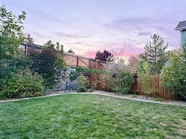 Building Photo - 4774 Cedarhill Ln