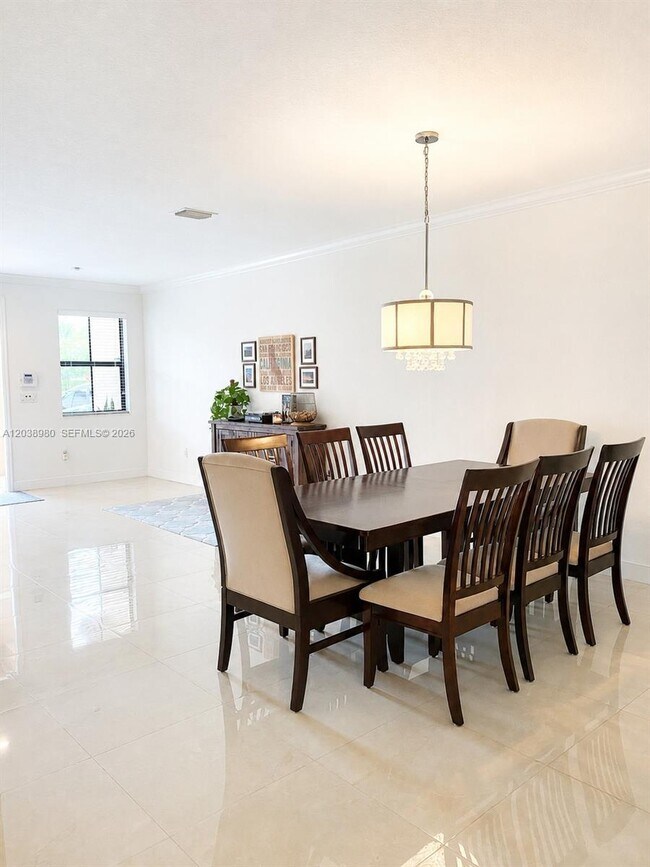 Building Photo - 11725 SW 150th Pl