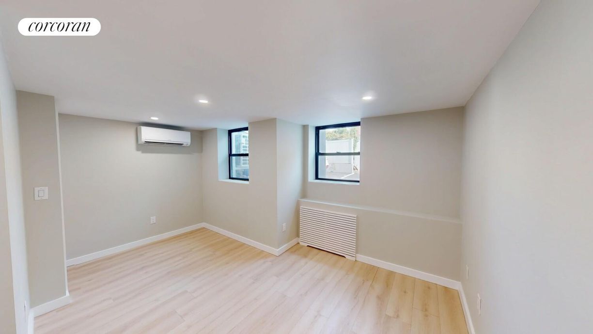 Building Photo - 587 3rd Ave