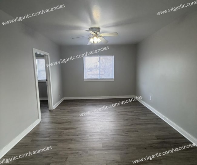 Building Photo - 3910 Deodar St