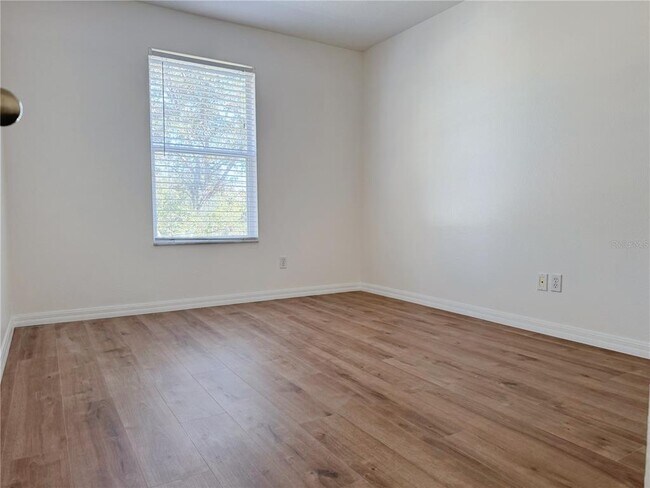 Building Photo - 760 Cresting Oak Cir