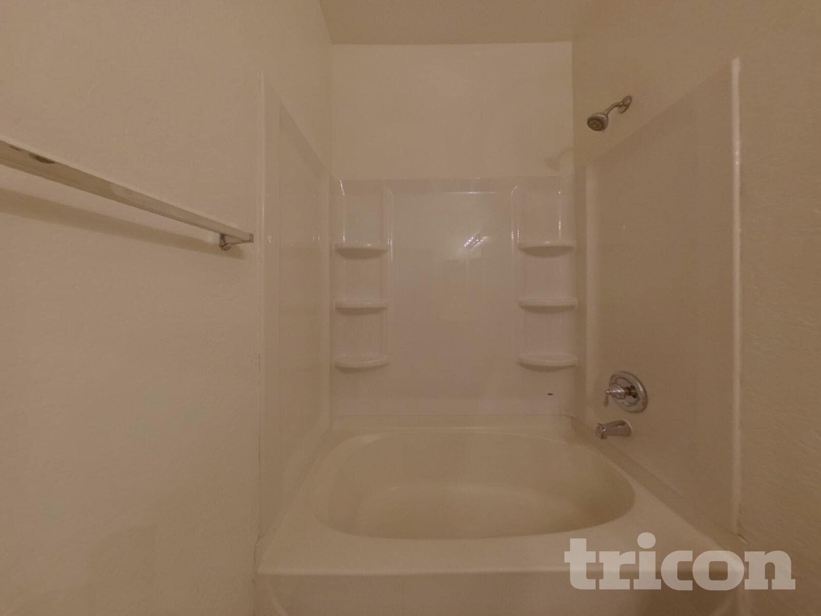 Building Photo - 442 E Cheyenne Rd