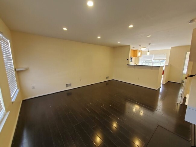 Building Photo - Rare opportunity to reside in the beautifu...