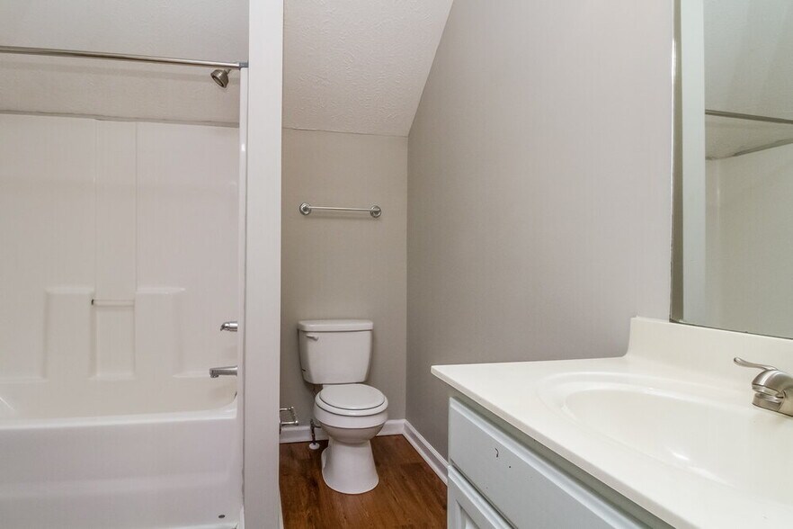 Building Photo - 406 Indian Park Dr