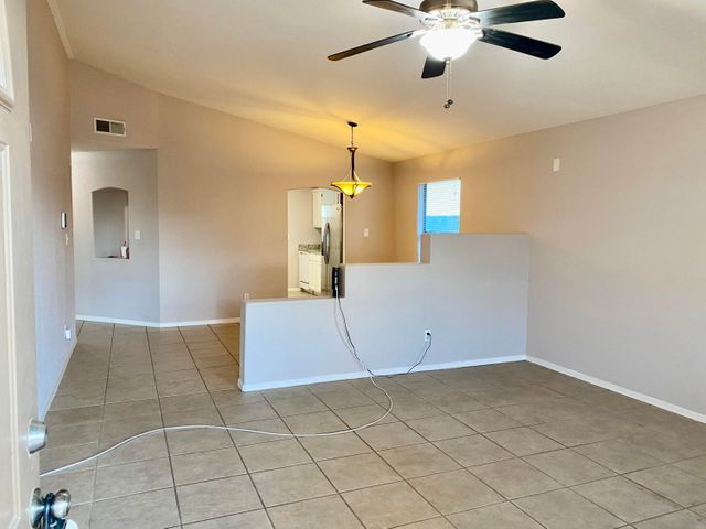 Building Photo - 4008 Tierra Venado Dr