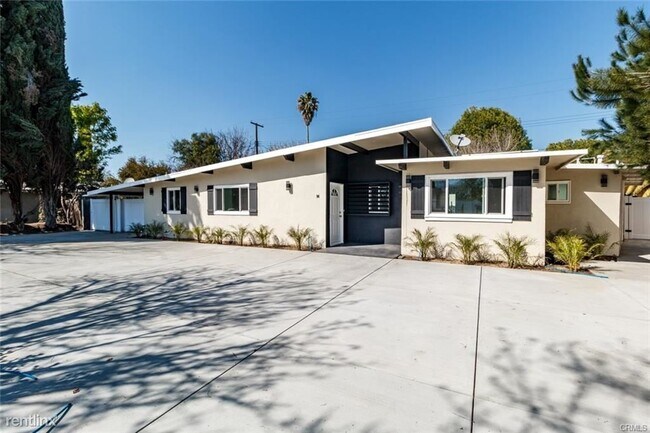 Building Photo - 3 br, 2 bath House - 19405 Hemmingway St