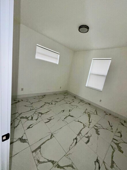 Building Photo - 4128 Barbarossa Ave