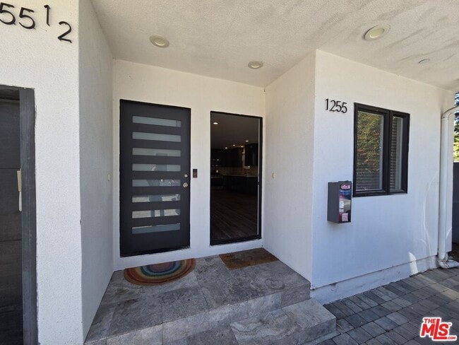 Building Photo - 1255 N Kingsley Dr