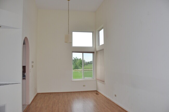 Building Photo - 2135 Feldott Ln