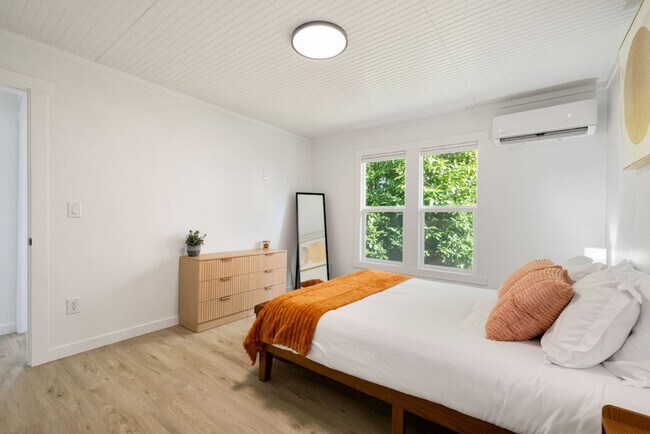 Building Photo - 3413 N 8th St