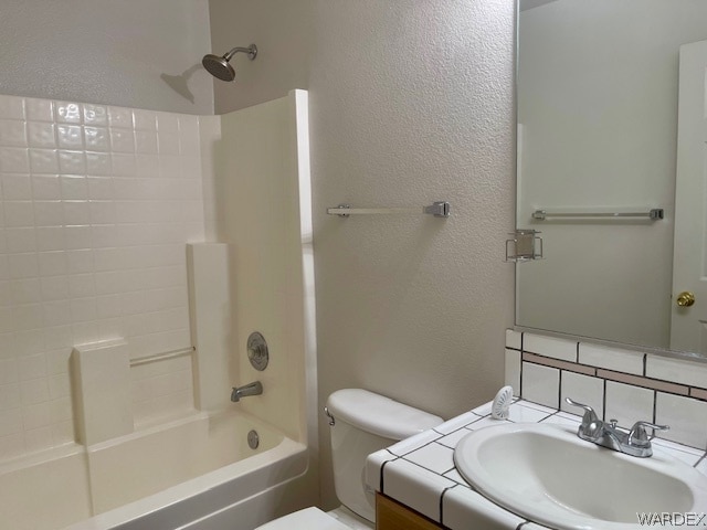 Building Photo - 450 Chardonnay Way