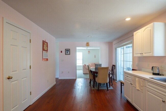 Building Photo - 30 Briarcliff Dr
