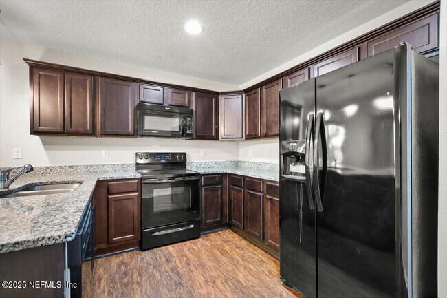 Building Photo - 8207 Highfield Ave